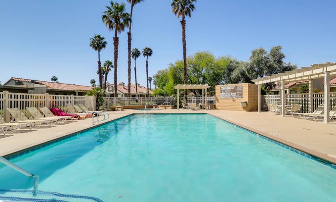 Palm Desert Apartment | 115 m² Apartment ∙ 2 bedrooms ∙ 4 guests