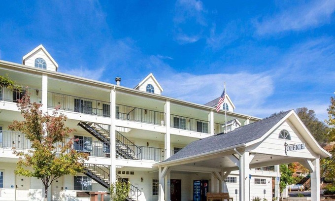 Mariposa Hotel | 116 m² Hotel ∙ 127 guests