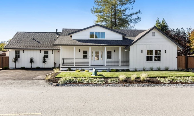 Windsor House | 126 m² House ∙ 4 bedrooms ∙ 8 guests