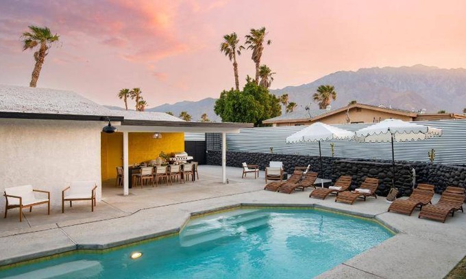 Desert Park Estates House | 126 m² House ∙ 4 bedrooms ∙ 8 guests