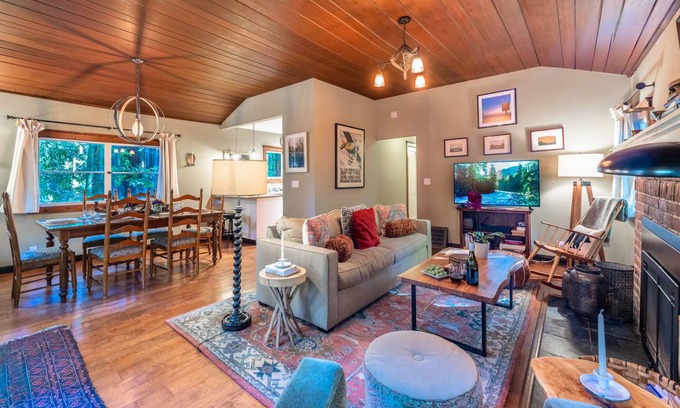 Northwood House | 127 m² House ∙ 3 bedrooms ∙ 7 guests