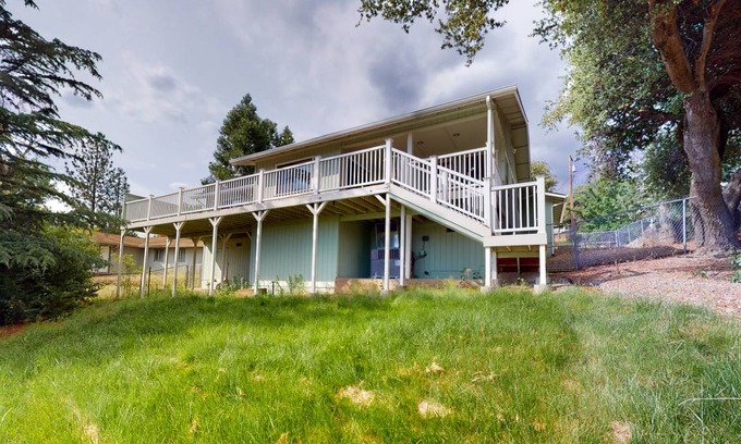 Yosemite Forks House | 137 m² House ∙ 3 bedrooms ∙ 8 guests