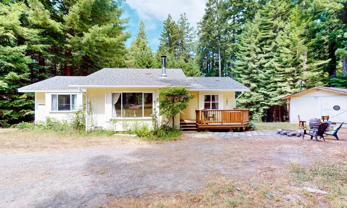 Little River House | 151 m² House ∙ 2 bedrooms ∙ 4 guests