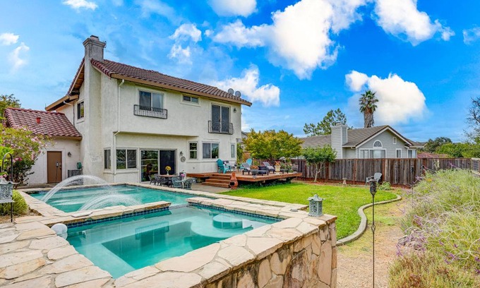 Vallejo House | 182 m² House ∙ 3 bedrooms ∙ 6 guests
