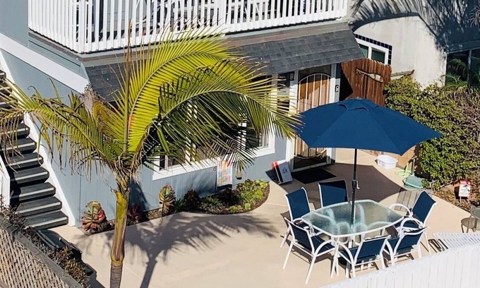 Mission Beach Condo | 2 BR on Jersey Ct Just Steps to The Beach