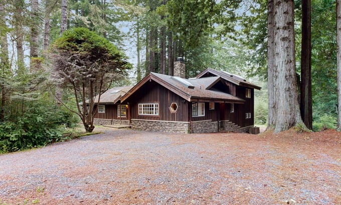 Little River House | 214 m² House ∙ 3 bedrooms ∙ 8 guests
