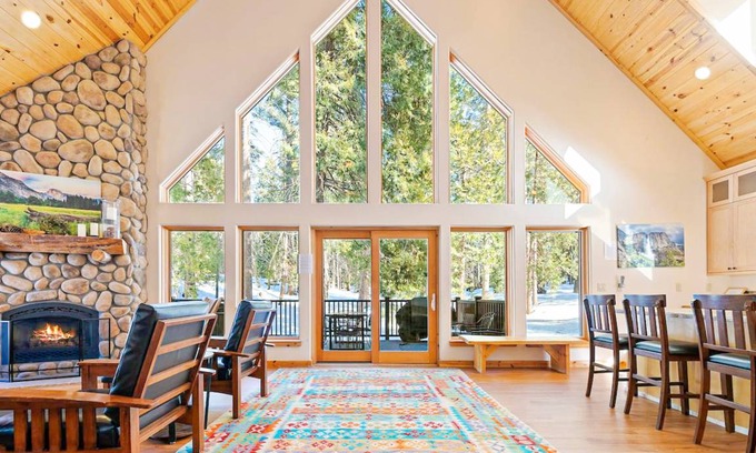 Yosemite National Park House | 222 m² House ∙ 3 bedrooms ∙ 10 guests