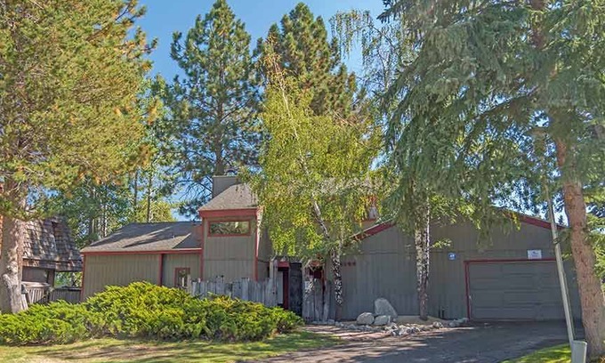 Tahoe Keys House | 234 m² House ∙ 4 bedrooms ∙ 10 guests