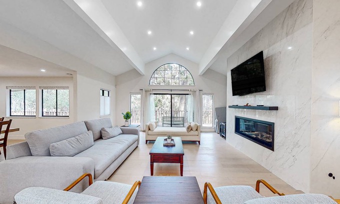 Del Monte Forest House | 255 m² House ∙ 4 bedrooms ∙ 10 guests