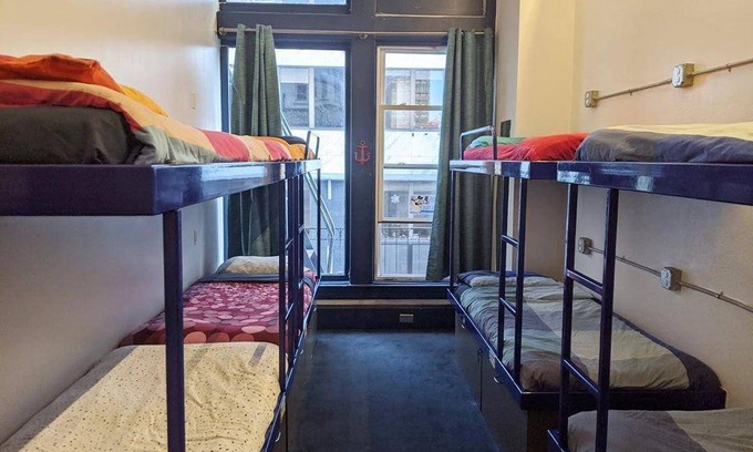 Financial District Hostel | 26 m² Hostel ∙ 4 guests