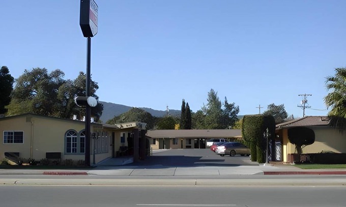 Gilroy Hotel | 27 m² Motel ∙ 4 guests