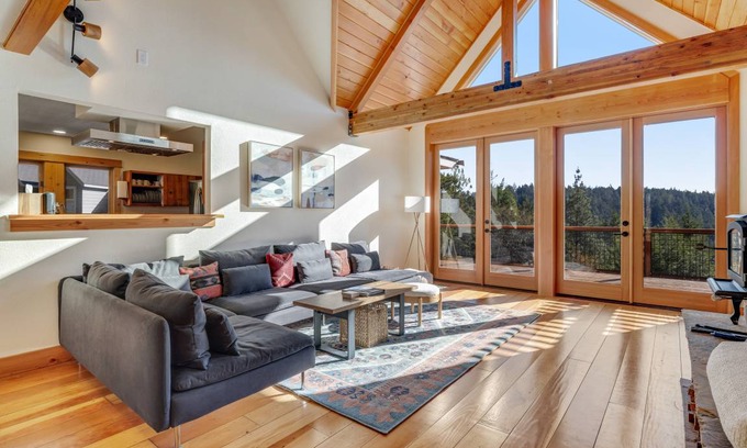 Little River House | 297 m² House ∙ 4 bedrooms ∙ 12 guests