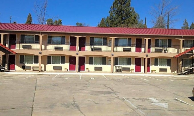Mariposa Hotel | 3-Star Hotel ∙ The Yosemite Inn