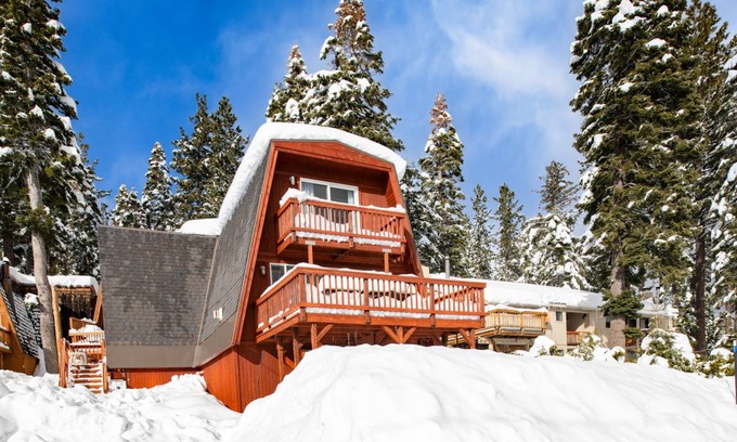 Tahoe Woods House | 313 m² House ∙ 3 bedrooms ∙ 6 guests
