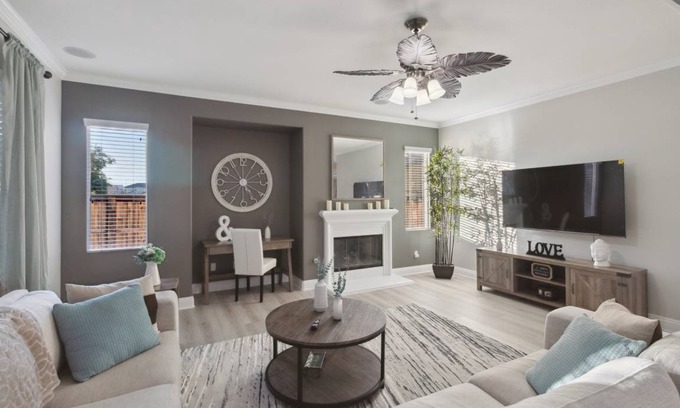 Victorville House | 325 m² House ∙ 5 bedrooms ∙ 14 guests