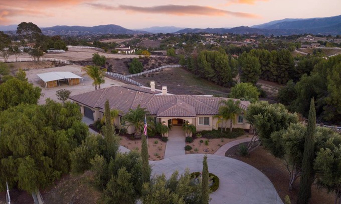 Temecula Villa | 330 m² Villa ∙ 4 bedrooms ∙ 10 guests