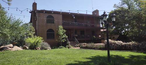 Squaw Valley Bed & Breakfast | 42 m² Bed and breakfast ∙ 7 guests