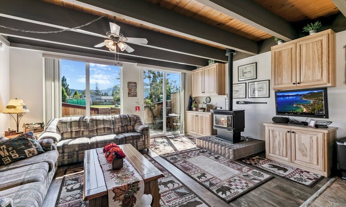 Tahoe Keys Condo | 439AW Tahoe Keys Studio Perfect Couples Get Away fall discounts in place