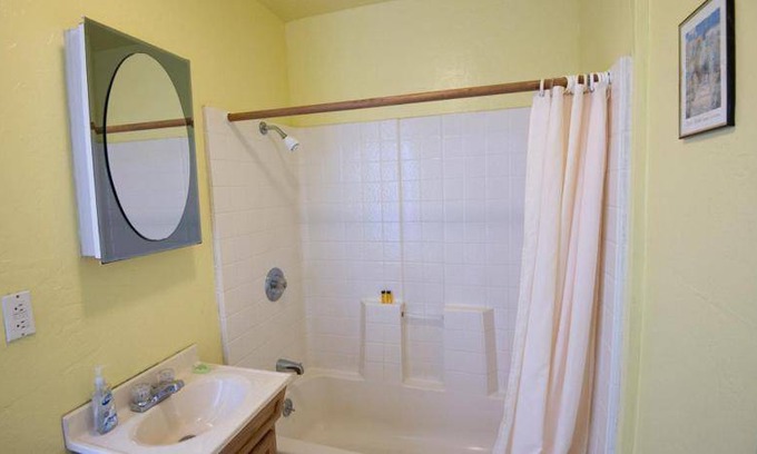 Northwood Hotel | 46 m² Hotel ∙ 4 guests