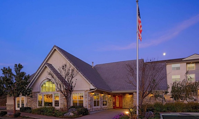 Miramar Ranch North Hotel | 70 m² Hotel ∙ 2 bedrooms ∙ 127 guests