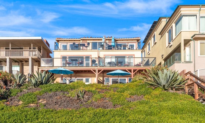 Carlsbad Village Condo | 74 m² Condo ∙ 1 bedroom ∙ 3 guests
