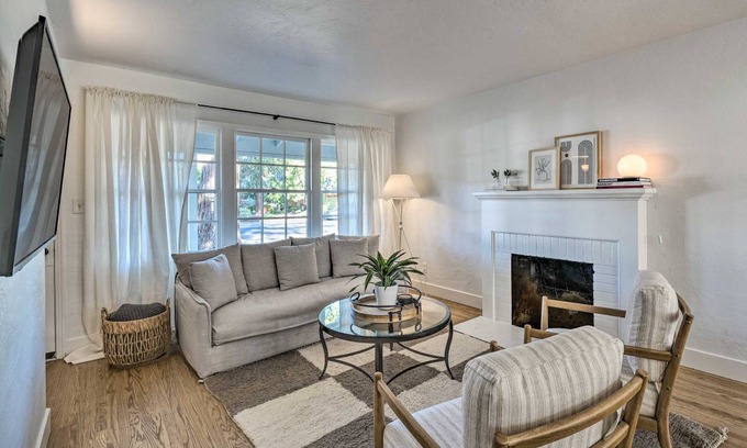 West Sacramento House | 77 m² House ∙ 2 bedrooms ∙ 5 guests