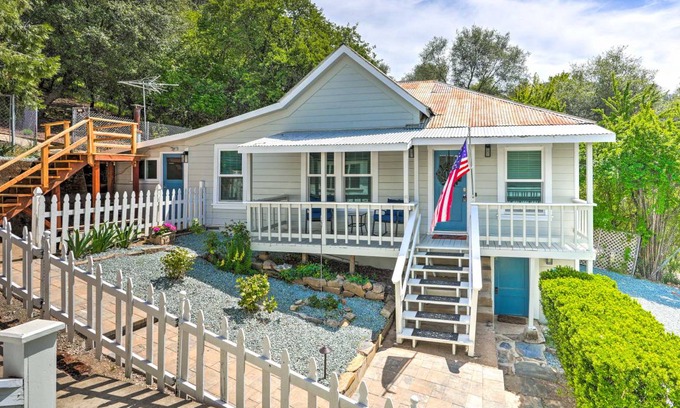 Sutter Creek Cottage | 83 m² Cabin ∙ 3 bedrooms ∙ 6 guests