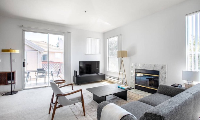 Central District Apartment | 97 m² Apartment ∙ 2 bedrooms ∙ 4 guests