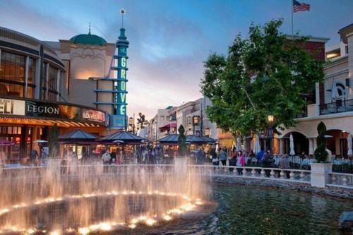 Beverly Grove Apartment | Amazing, Spacious Unit, Heart LA