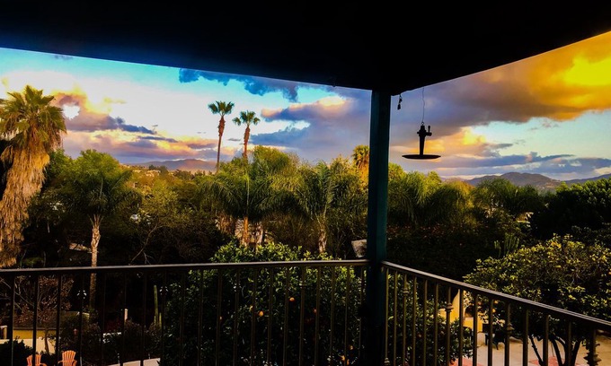 Mount Helix House | BEAUTIFUL MT. HELIX HOME/GREAT VIEWS/LAP POOL/20MINS. FROM DOWNTOWN/AIRPORT.