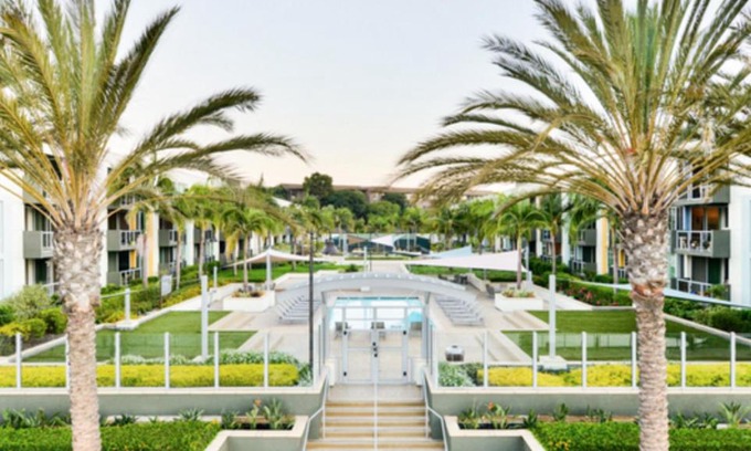 Marina del Rey Apartment | Beautiful Waterfront Townhome!