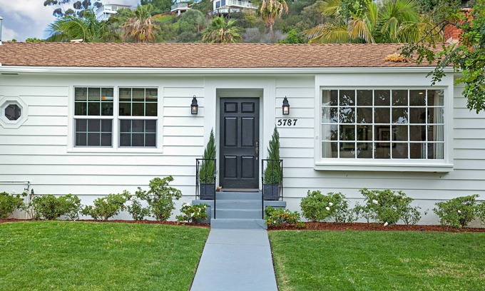 La Jolla House | Bird Rock Waverly Beach Retreat