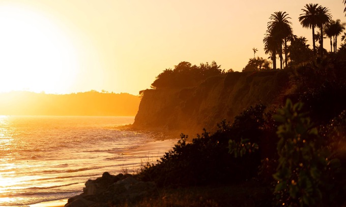 Montecito House | Chic Casita | Near Downtown | Short Walk to Beach