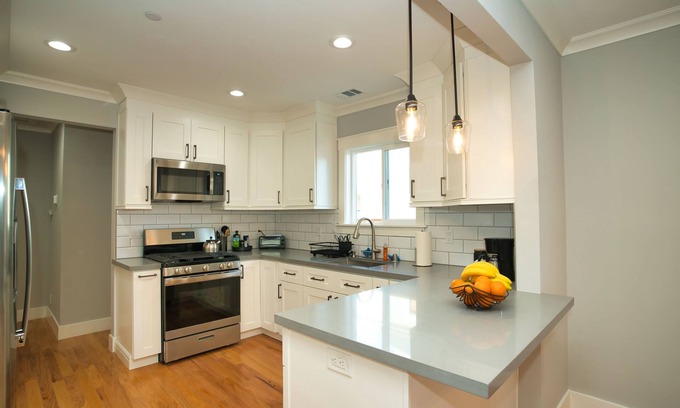 Longfellow House | Clean & Lovely house close to everywhere