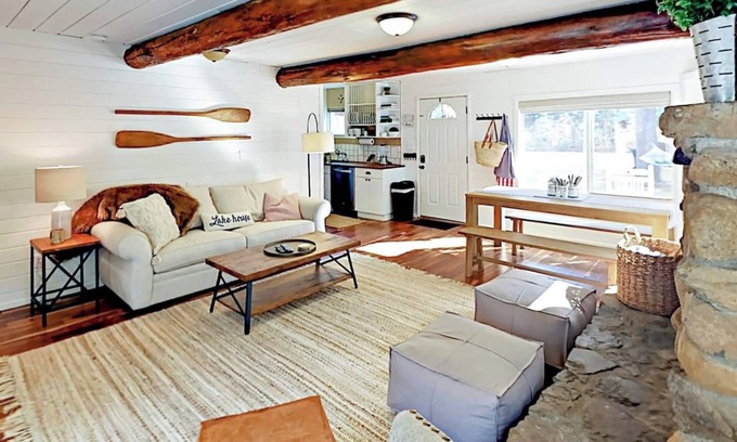 Donner Lake Woods Cottage | Donner Lake Cottage | Pet Friendly Cottage w/Yard