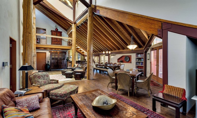 South Lake Tahoe Condo | Downtown Penthouse – Luxury Living with Hot Tub, Steps from Heavenly Village!