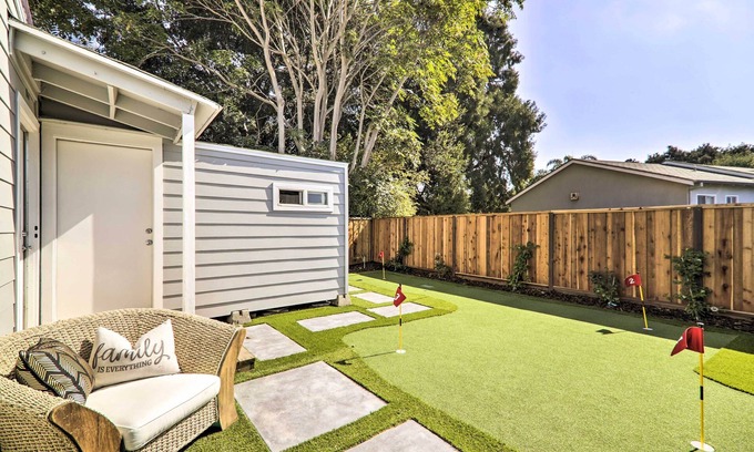 East Palo Alto House | E Palo Alto Home 3 Mi to Stanford University!