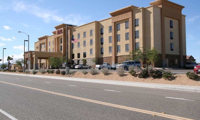 Barstow Hotel | Hampton Inn and Suites Barstow