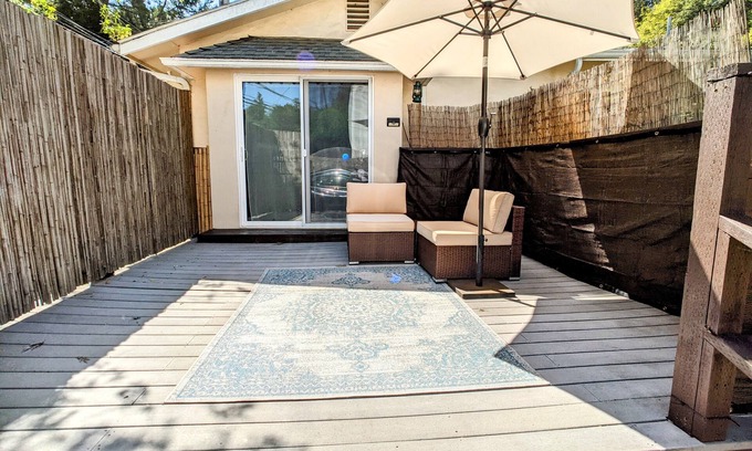 Beverly Glen House | Hillside Private House 2BD 2BR Bel Air Hills close to UCLA