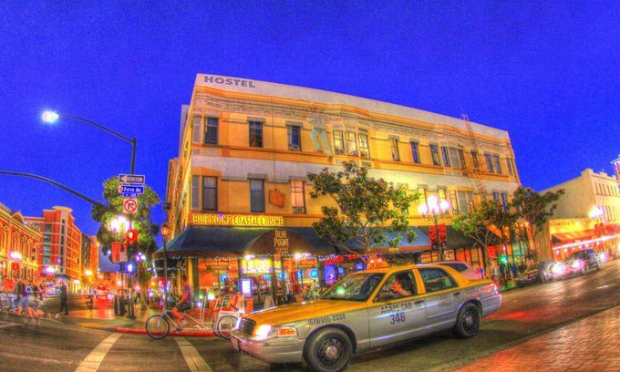 Gaslamp Quarter Hostel | Hostel ∙ 10 guests