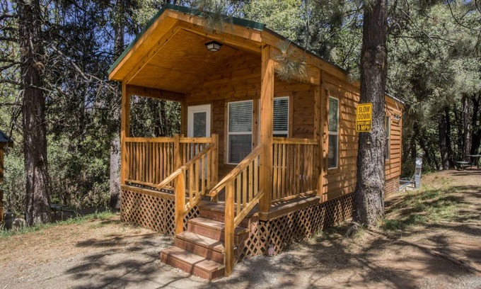 Groveland House | House ∙ 1 bedroom ∙ 4 guests