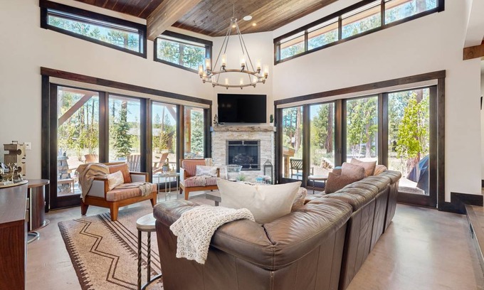 Truckee House | House ∙ 4 bedrooms ∙ 8 guests