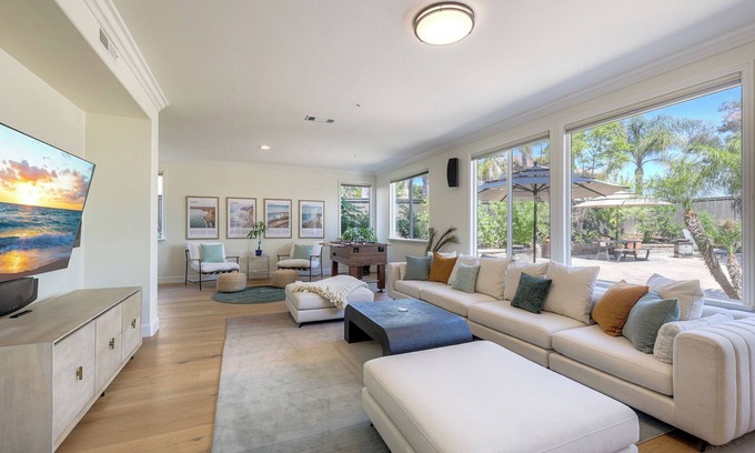 Aviara House | Huge Remodeled Luxury Home w/Piano, Foosball, & Backyard Entertaining and BBQ