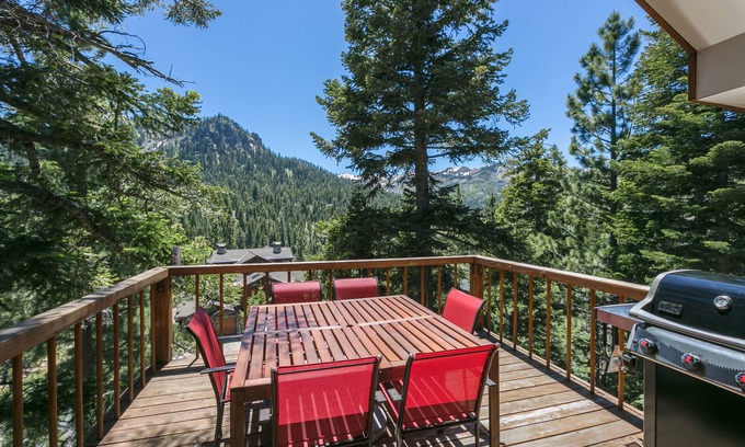 Alpine Meadows House | Juniper at Alpine - Private Hot tub, Pet Friendly & Free Shuttle to Slopes