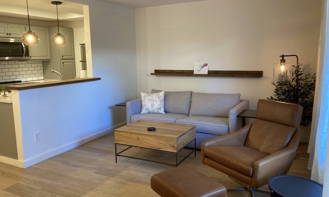 North Park Condo | Lovely North Park condo, walkable, with parking
