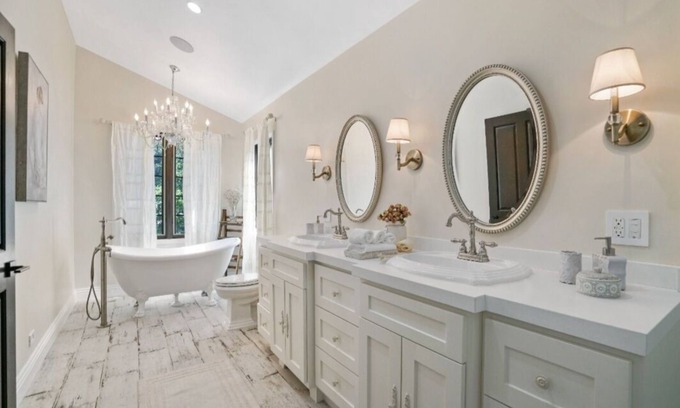 Bel Air House | Luxurious Home In The Peaceful Bel-Air Neighborhoodnn