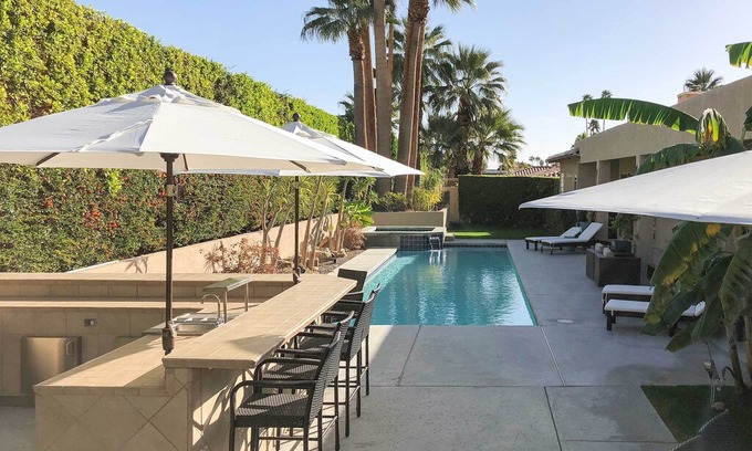 Old Las Palmas House | Luxurious Palm Springs Retreat: Pvt Pool & Hot Tub
