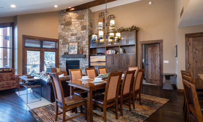 Truckee Condo | Luxury 3BD Village at Northstar Residence w/Ski Valet - Northstar Lodge 402