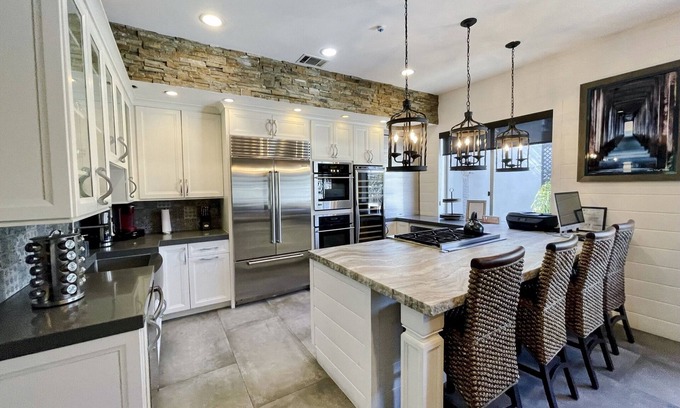 Coronado House | Luxury Coronado Home 500 Ft to Beach/Bay, rooftop deck