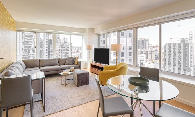 Downtown San Francisco Apartment | Luxury One Bedroom in pet-friendly SoMa Building w